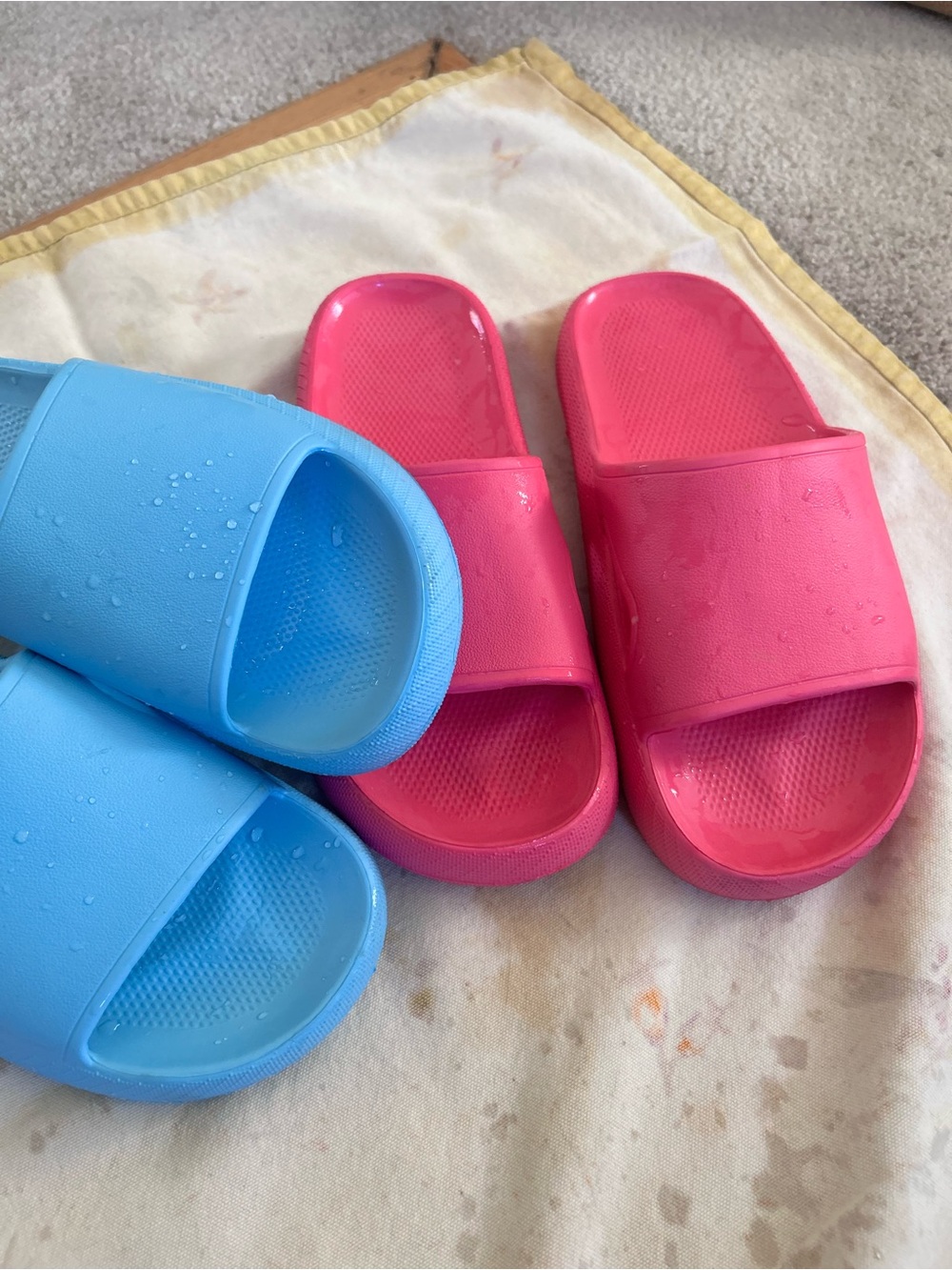 Women’s Sandals in Bright Pink and Light Blue